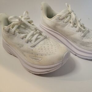 Hoka One One Clifton 9 Triple White W SIZE 7B